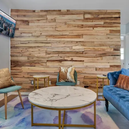 Lovely New Apartment In Downtown Atl